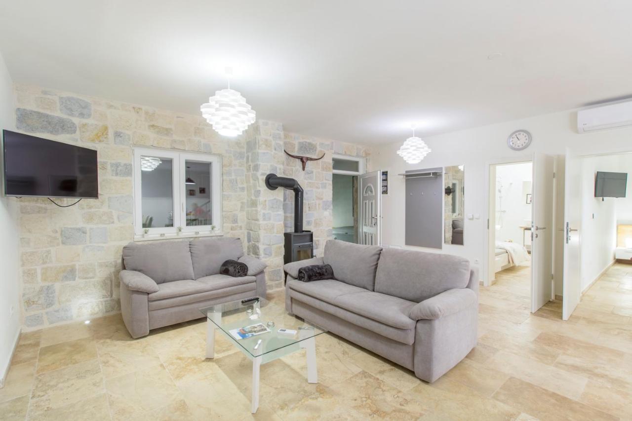 Dalmata Lounge Apartamento Starigrad Paklenica Exterior foto