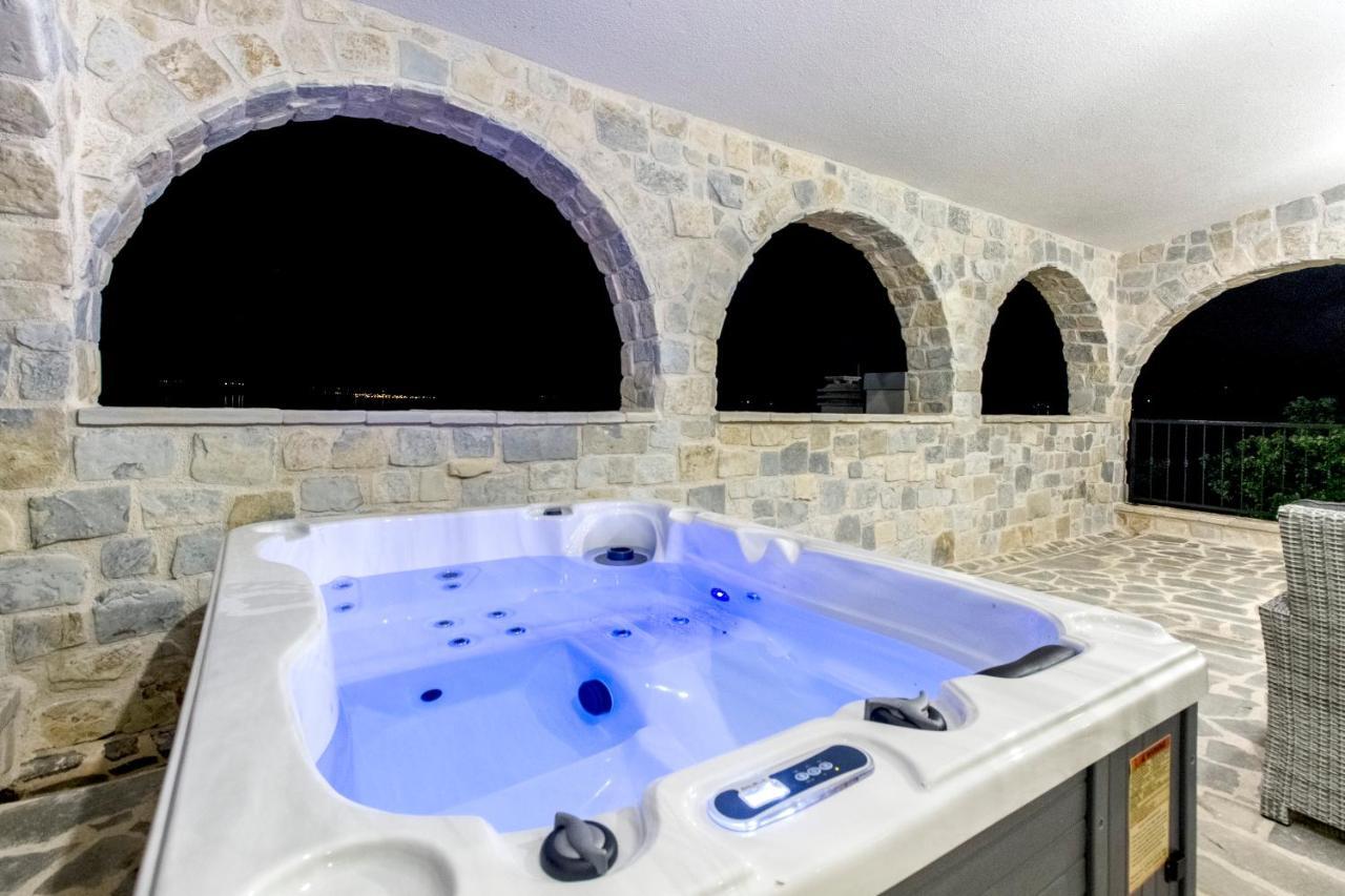 Dalmata Lounge Apartamento Starigrad Paklenica Exterior foto