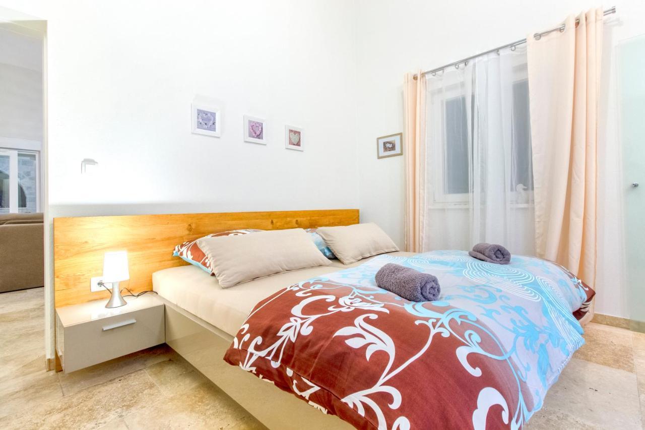 Dalmata Lounge Apartamento Starigrad Paklenica Exterior foto
