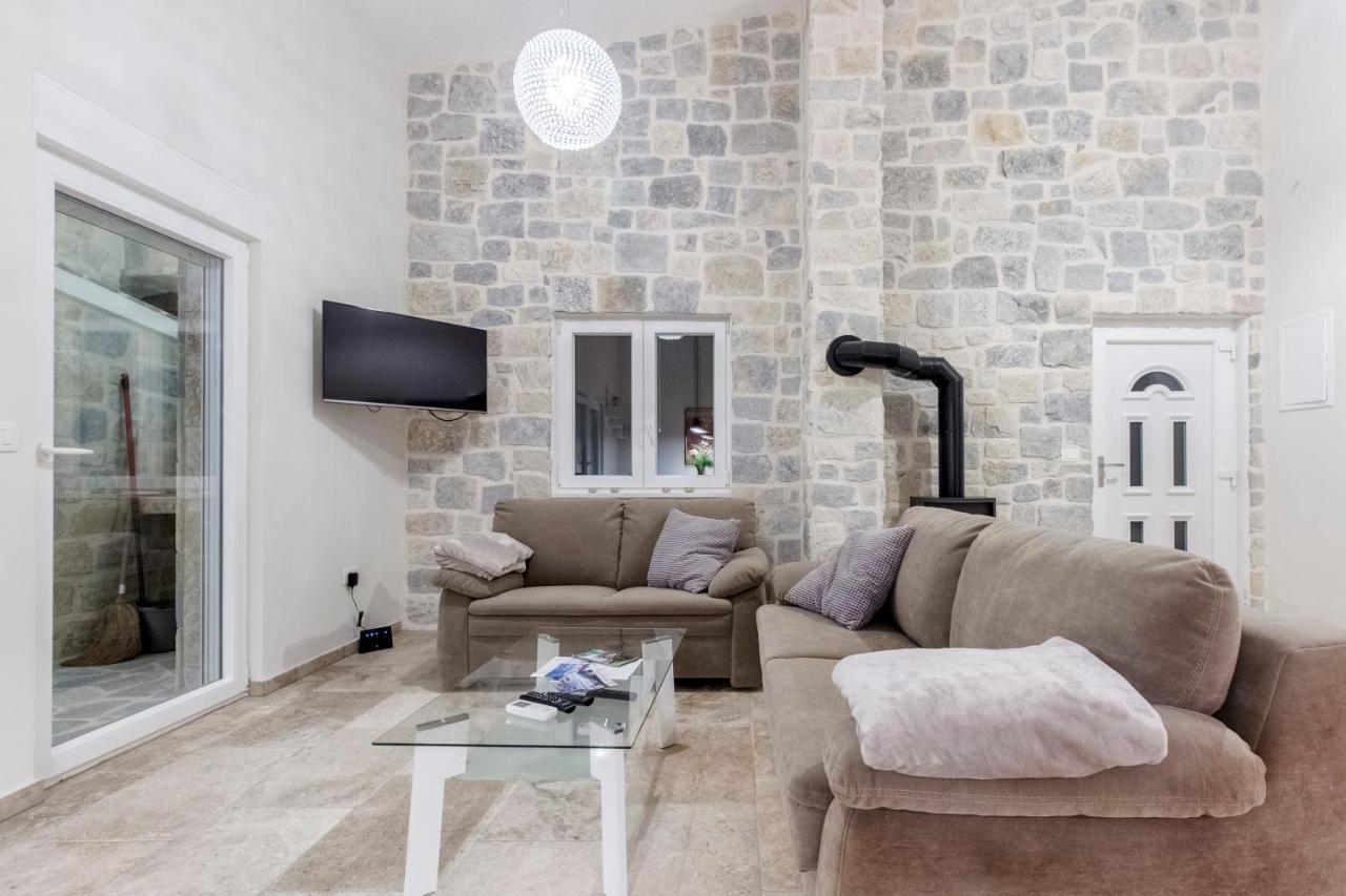 Dalmata Lounge Apartamento Starigrad Paklenica Exterior foto