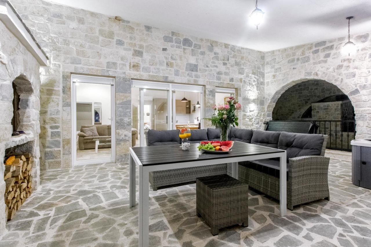 Dalmata Lounge Apartamento Starigrad Paklenica Exterior foto